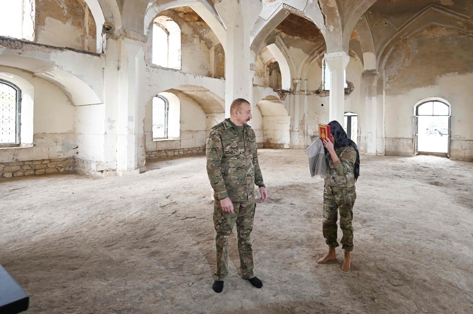 Kunjungi Masjid Aghdam, Presiden Alyev Kecam Negara Barat yang Menutup Mata Dengan Kekerasan Armenia